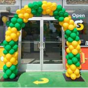 Арка из шаров на открытие магазина SH-100807