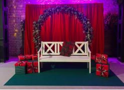 Брендированные новогодние Фотозоны Алматы Успейте забронировать!